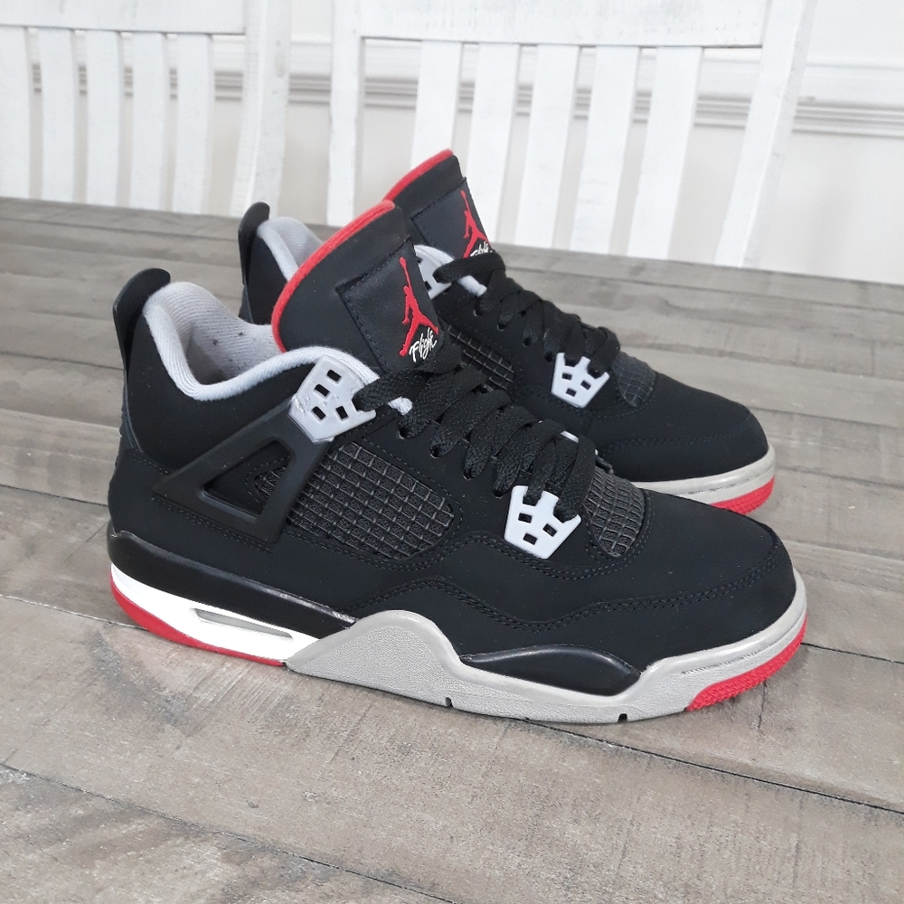 Jordan Women's Sneakers in Black and Red